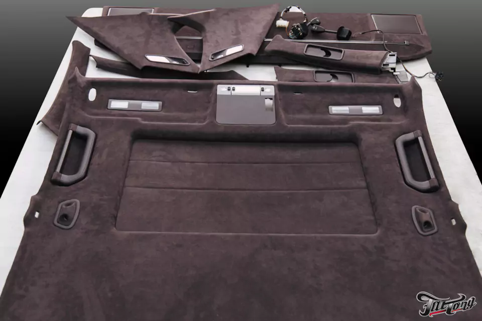 Перетянули потолок BMW 7 (E38) в алькантару